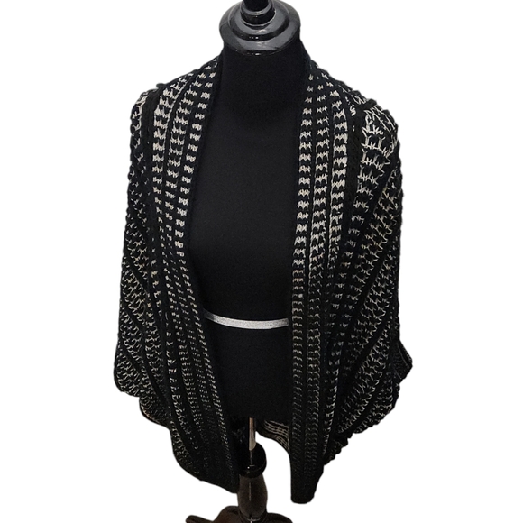 Camille & Company Cocoon Black and Tan Knit Sweater Size Large XL - Picture 5 of 7